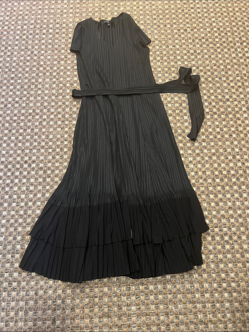 Current Air Black Pleated Short-Sleeve Midi Dress with Waist Tie